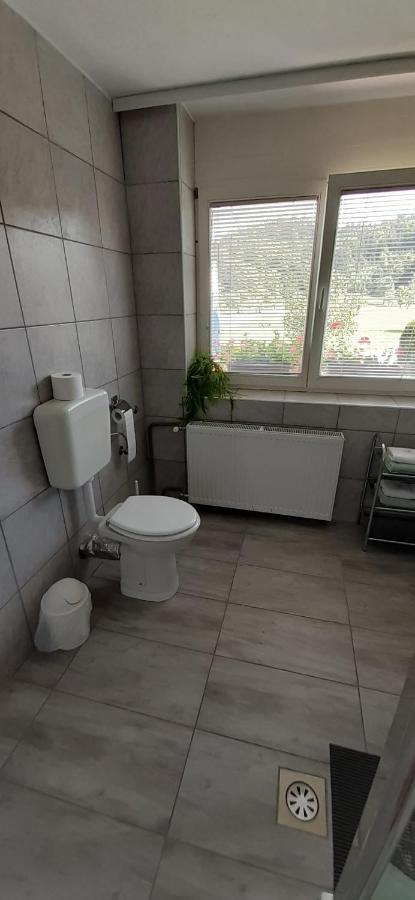 Apartmaji Mojca Pensionat Križe Exteriör bild